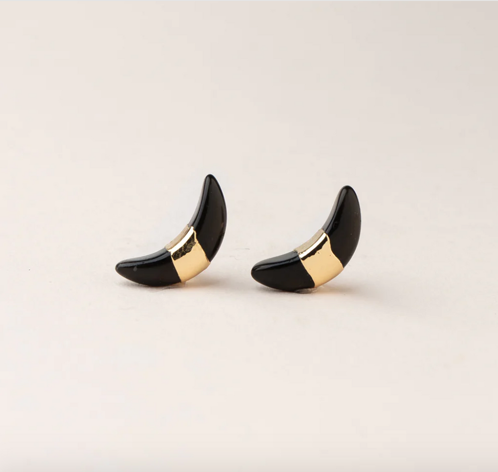 
                
                    Load image into Gallery viewer, Crescent Moon Stud Earrings
                
            
